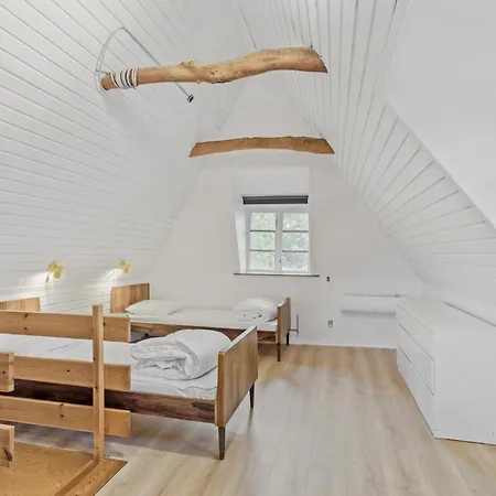 1 Bedroom Awesome In Hébergement de vacances *