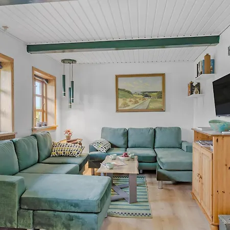 1 Bedroom Awesome In Ferienhaus