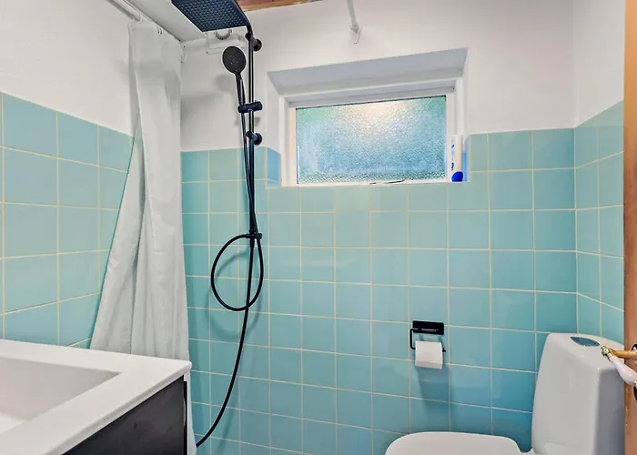 1 Bedroom Awesome In *