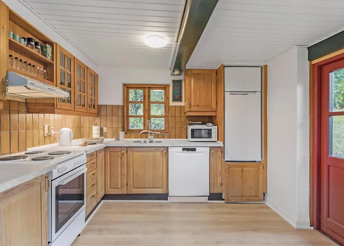 1 Bedroom Awesome In Ferienhaus